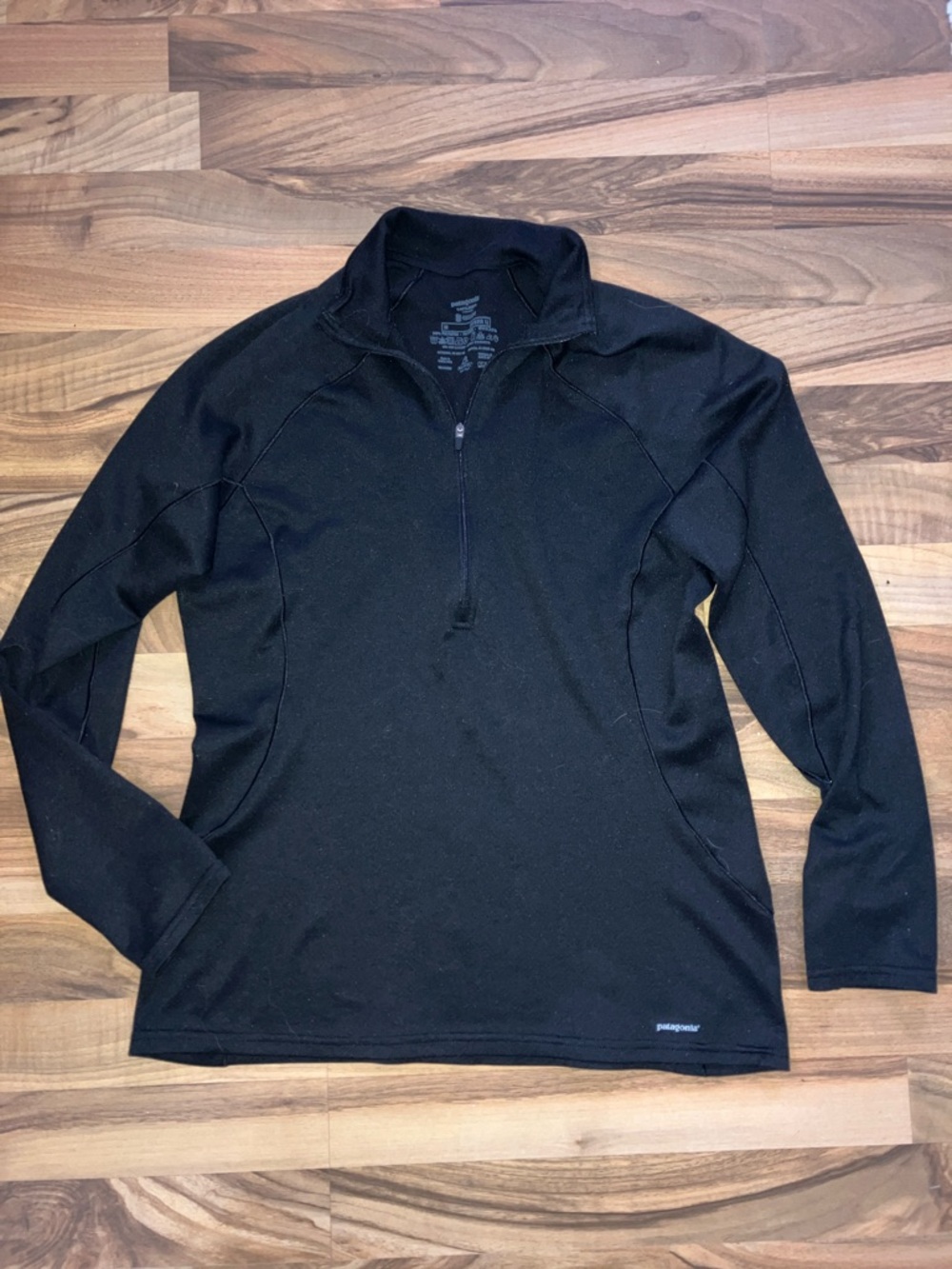 Patagonia Women’s Black Capilene Quarter Zip Pullover Sz M